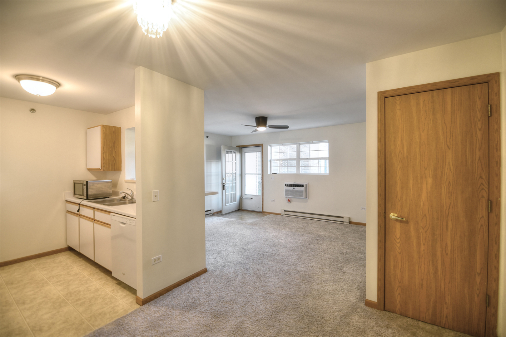 410 Cunat Boulevard, Unit 1B Richmond, IL 60071 - Photo 2 of 13