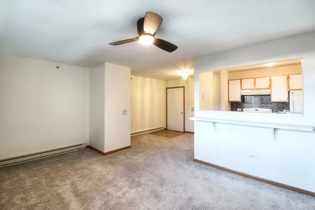 $1,225 | 410 Cunat Boulevard, Unit 1B, Richmond, IL 60071