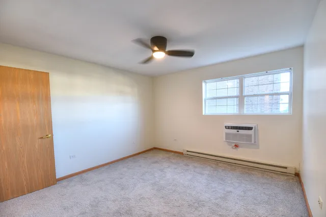 $1,225 | 410 Cunat Boulevard, Unit 1B, Richmond, IL 60071