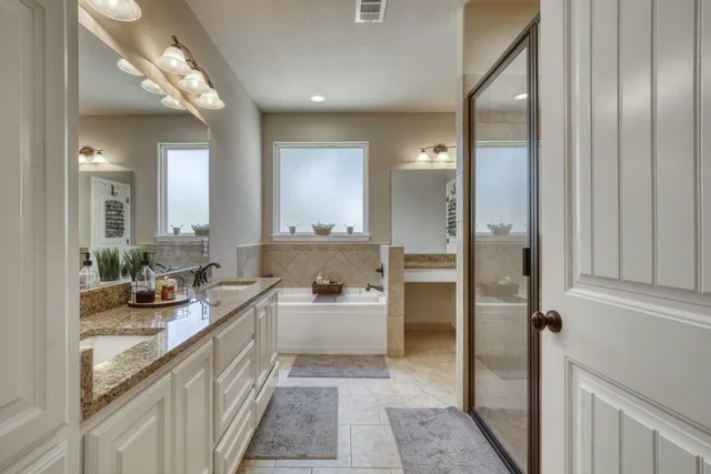 $349,000 | 305 Thompson Street, Madisonville, TX 77864