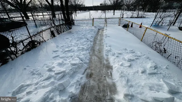 $1,750 | 1549 South 8th Street, Camden, NJ 08104