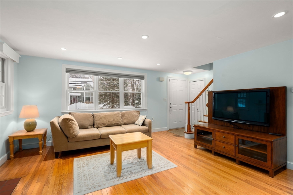 25 Wyman Road Billerica, MA 01821 - Photo 6 of 26