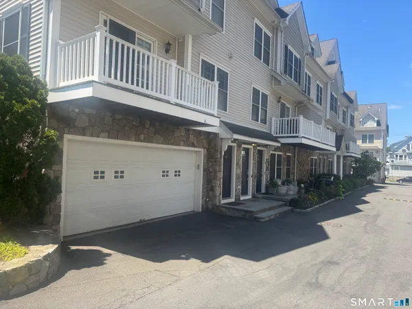 $4,200 | 59 Liberty Street, Unit 19, Stamford, CT 06902