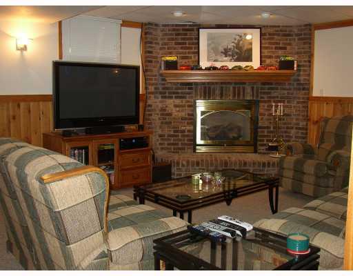 188 Lacock Rochester, PA 15074 - Photo 13 of 18 Den/Family/Great Room.