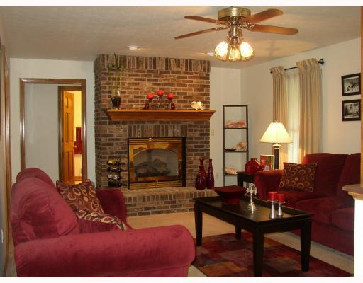 188 Lacock Rochester, PA 15074 - Photo 3 of 18 Living Room.