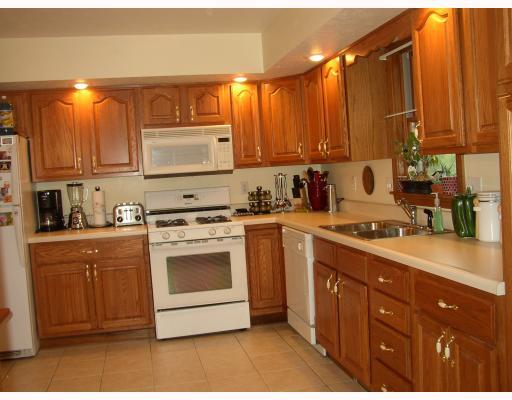 188 Lacock Rochester, PA 15074 - Photo 4 of 18 Kitchen.