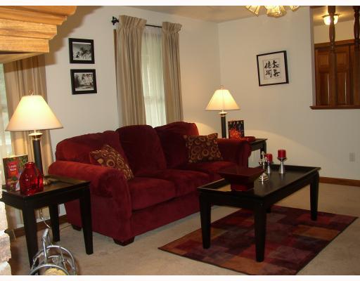 188 Lacock Rochester, PA 15074 - Photo 6 of 18 Living Room.