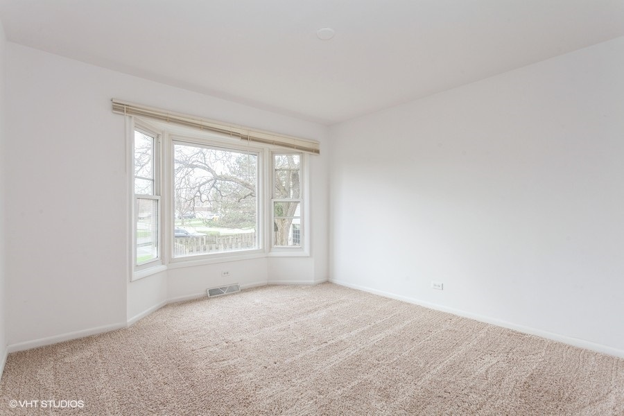 253 Douglass Way Bolingbrook, IL 60440 - Photo 8 of 13