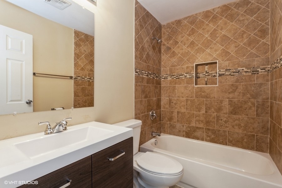 253 Douglass Way Bolingbrook, IL 60440 - Photo 10 of 13