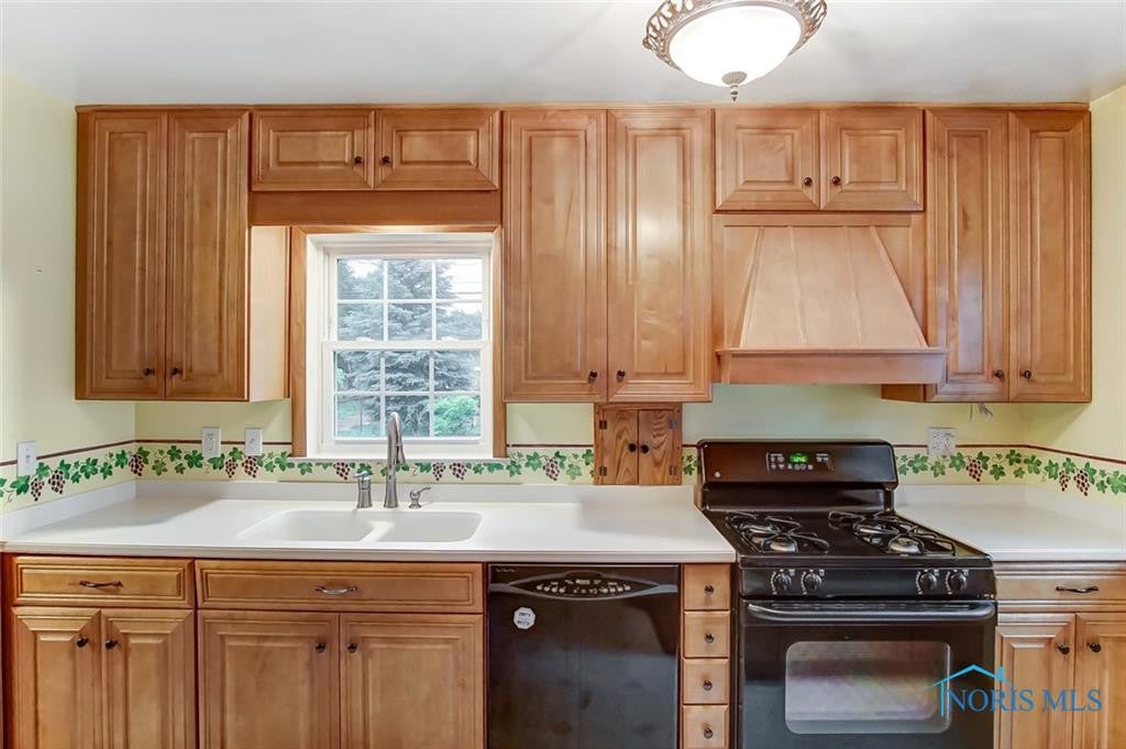 515 Waybridge Road Toledo, OH 43612 - Photo 11 of 26 Gallery Image 11