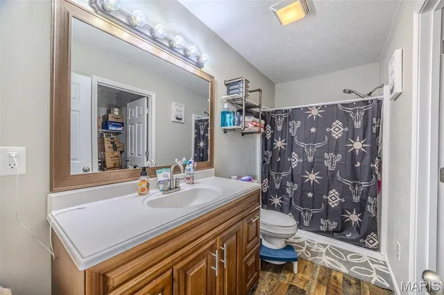 $215,000 | 19933 Highway C Lebanon Mo 65536, Lebanon, MO 65536