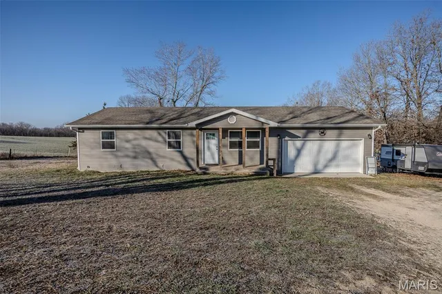 $215,000 | 19933 Highway C Lebanon Mo 65536, Lebanon, MO 65536