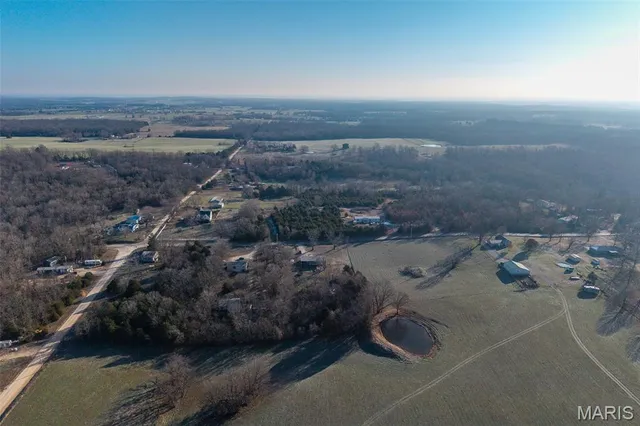 $215,000 | 19933 Highway C Lebanon Mo 65536, Lebanon, MO 65536