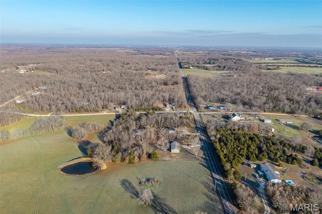 $215,000 | 19933 Highway C Lebanon Mo 65536, Lebanon, MO 65536