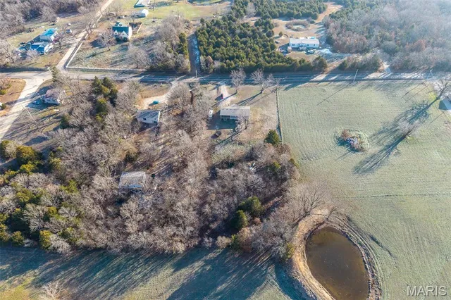 $215,000 | 19933 Highway C Lebanon Mo 65536, Lebanon, MO 65536