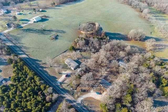 $215,000 | 19933 Highway C Lebanon Mo 65536, Lebanon, MO 65536