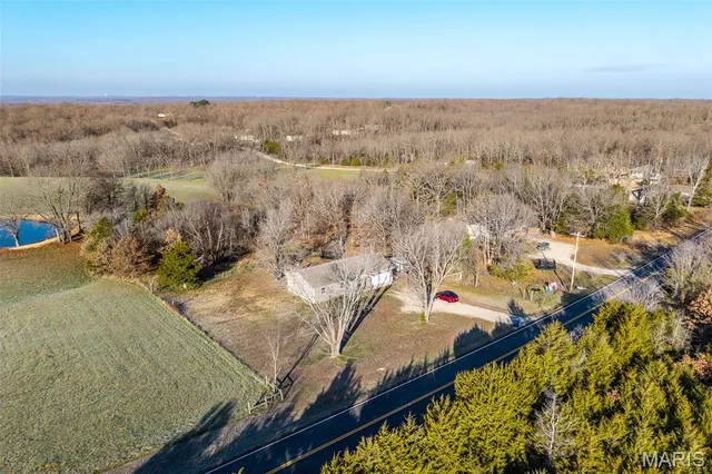 $215,000 | 19933 Highway C Lebanon Mo 65536, Lebanon, MO 65536