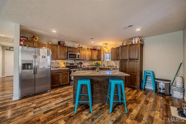 $215,000 | 19933 Highway C Lebanon Mo 65536, Lebanon, MO 65536