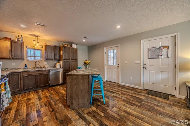 $215,000 | 19933 Highway C Lebanon Mo 65536, Lebanon, MO 65536