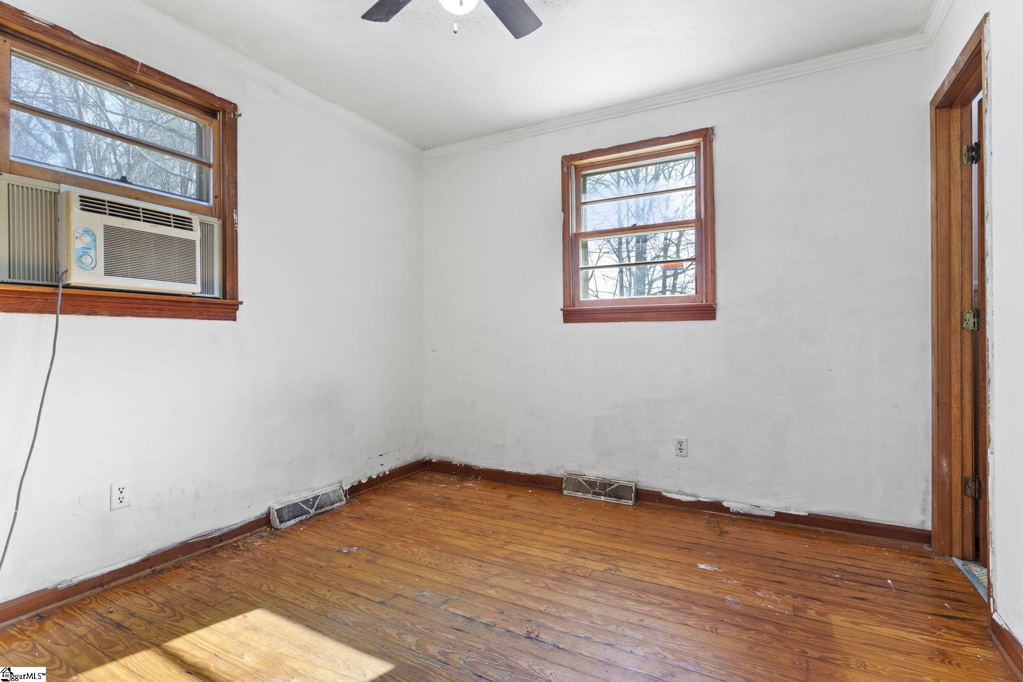1731 Gary Street Clinton, SC 29325 - Photo 25 of 34 Gallery Image 25