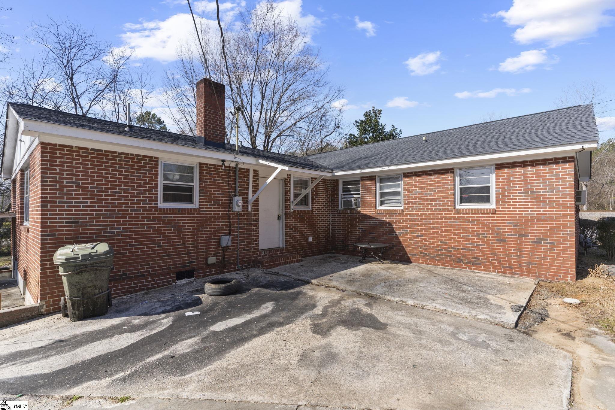 1731 Gary Street Clinton, SC 29325 - Photo 34 of 34 Gallery Image 34