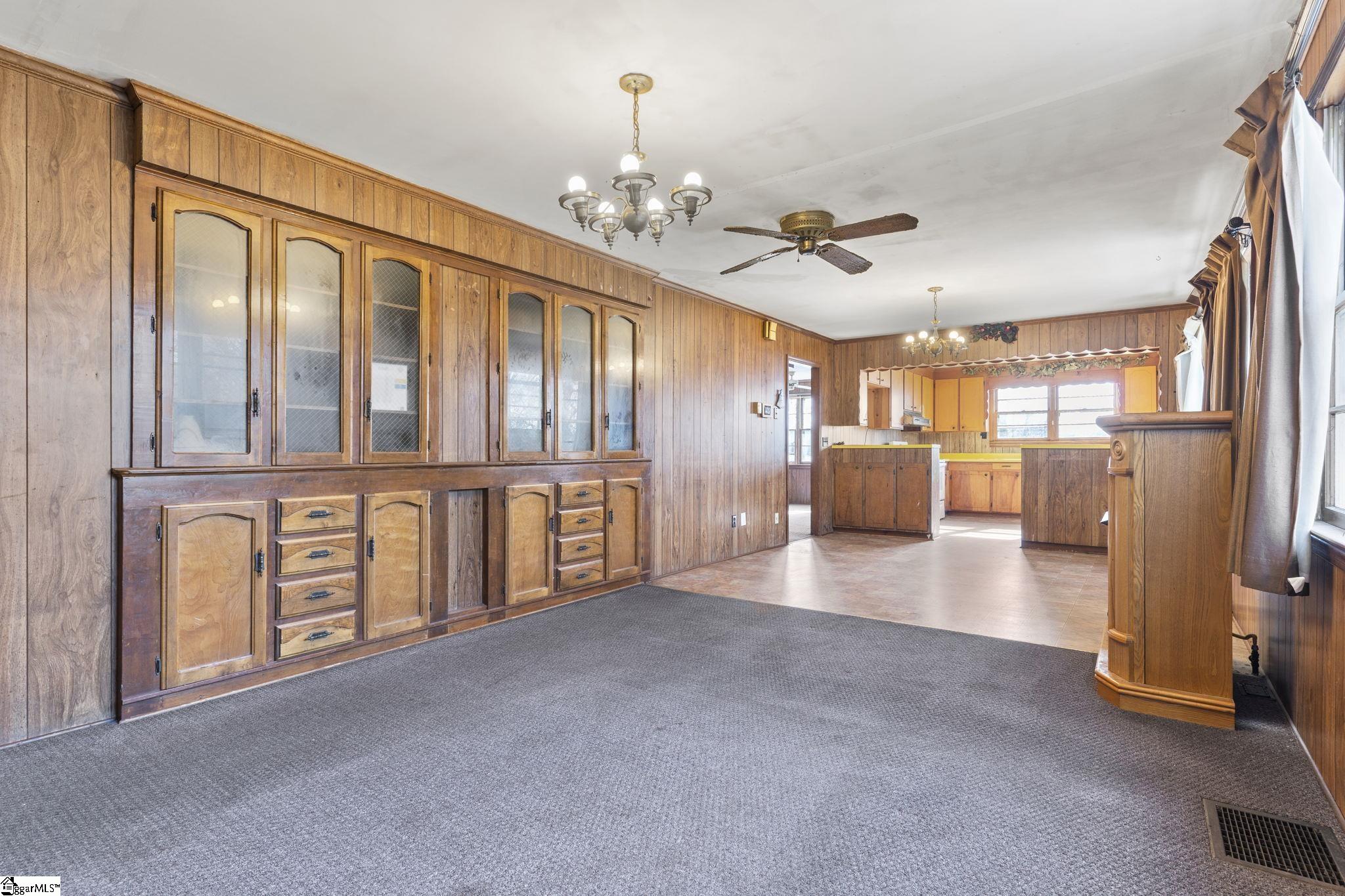 1731 Gary Street Clinton, SC 29325 - Photo 7 of 34 Gallery Image 7
