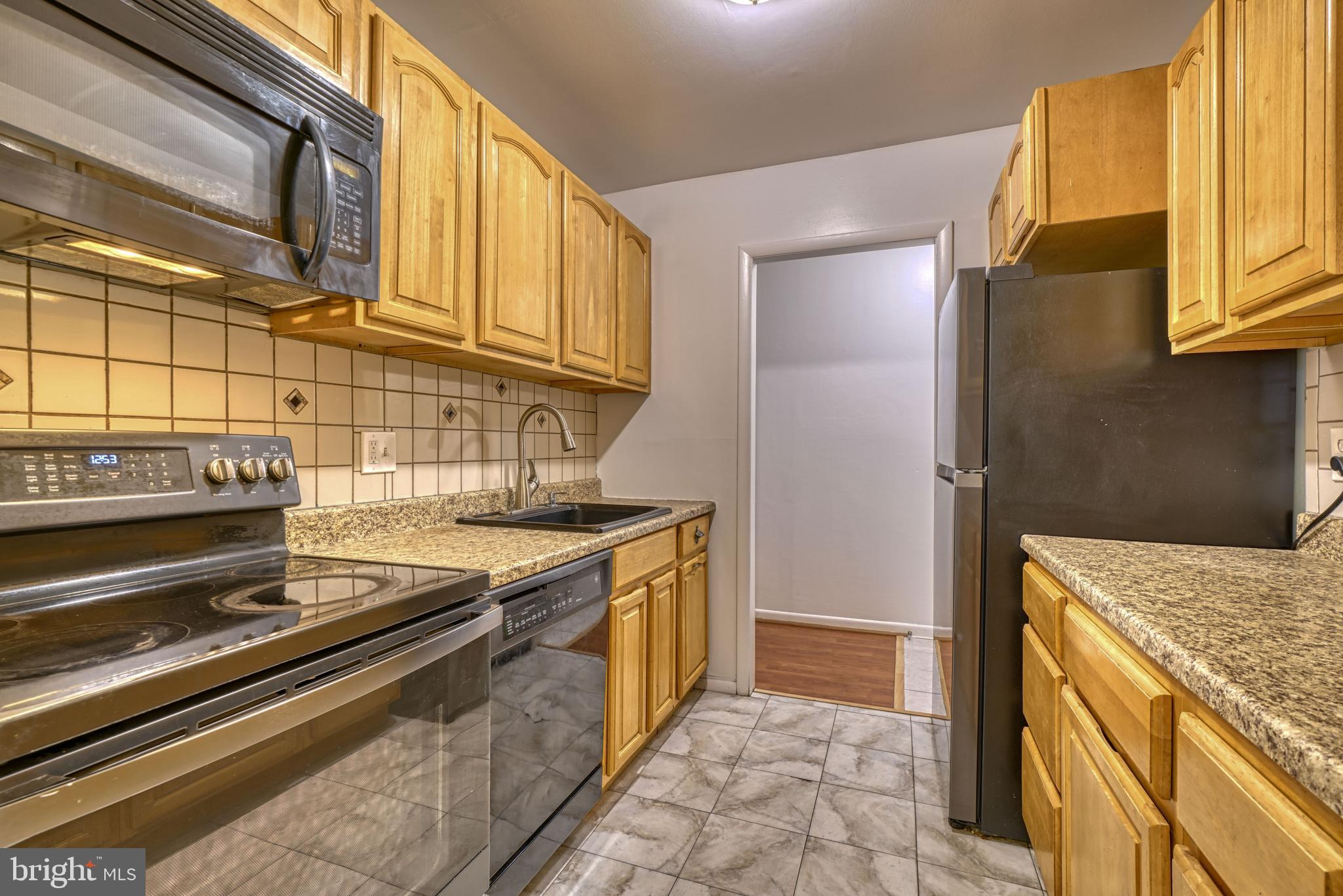10551 Twin Rivers Road, Unit B2 Columbia, MD 21044 - Photo 4 of 24