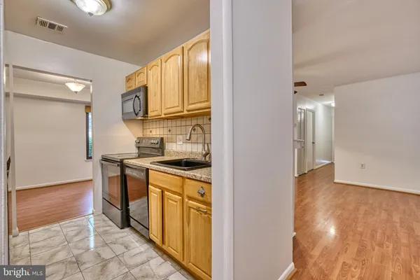 $209,900 | 10551 Twin Rivers Road, Unit B2, Columbia, MD 21044