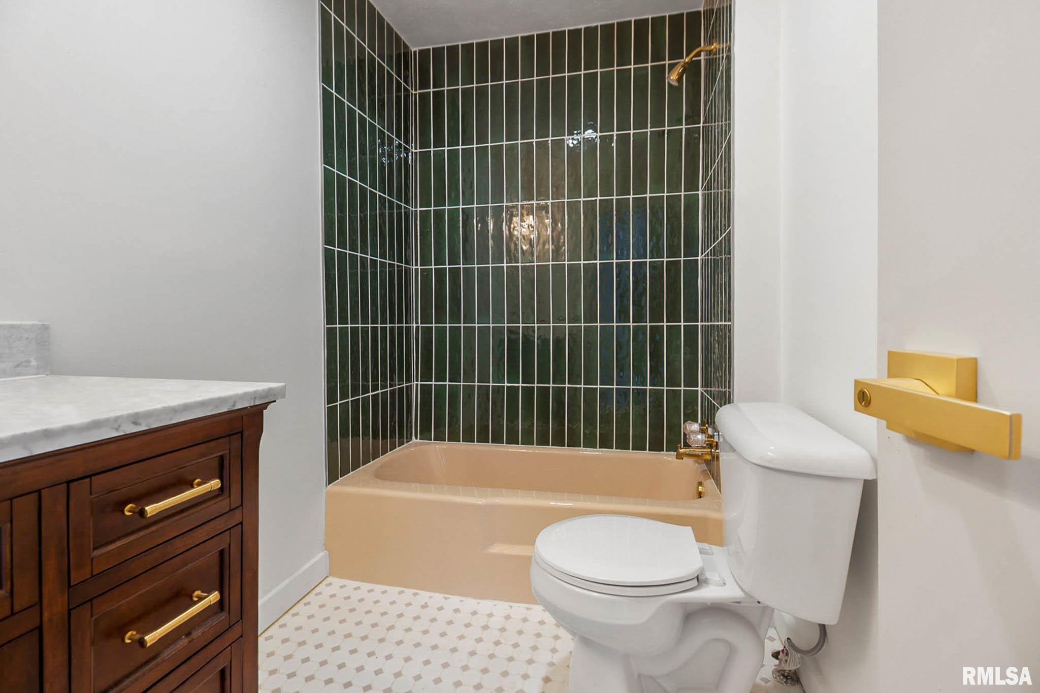 1510 South Division Street Carterville, IL 62918 - Photo 18 of 31