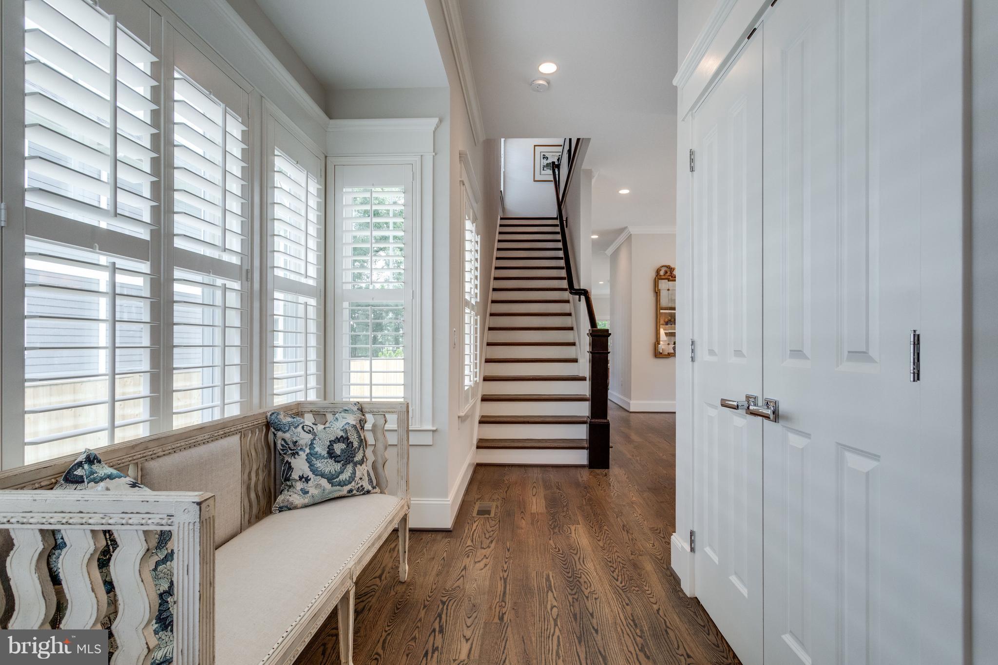 8115 Wellington Road Alexandria, VA 22308 - Photo 8 of 30 New window treatments