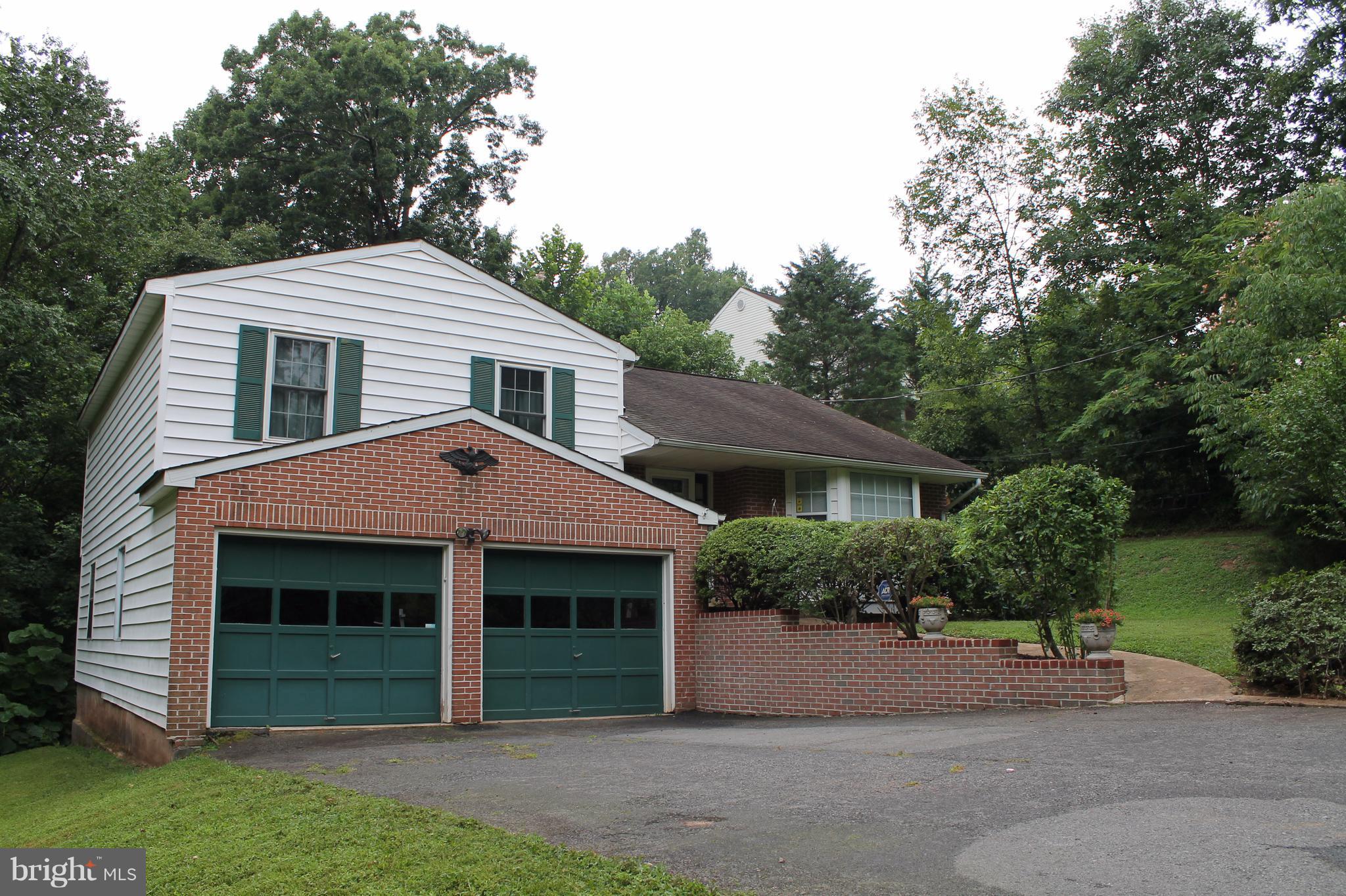 7811 Leland Road Manassas, VA 20111 - Photo 2 of 29 Exterior (Front)