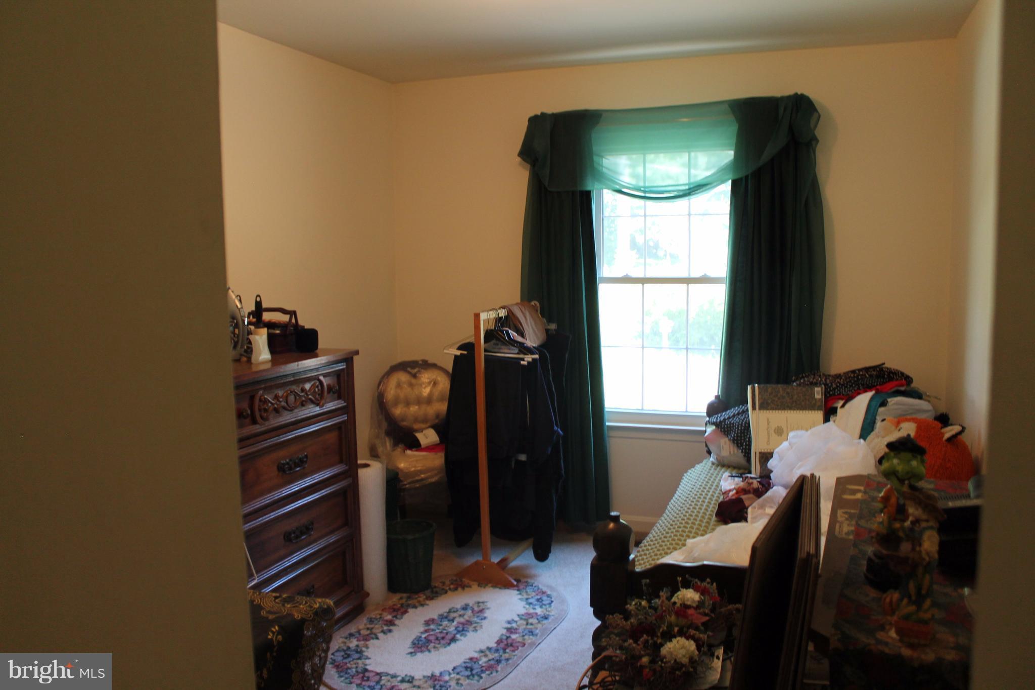 7811 Leland Road Manassas, VA 20111 - Photo 20 of 29 Smallest of 3 BRs on Main Level