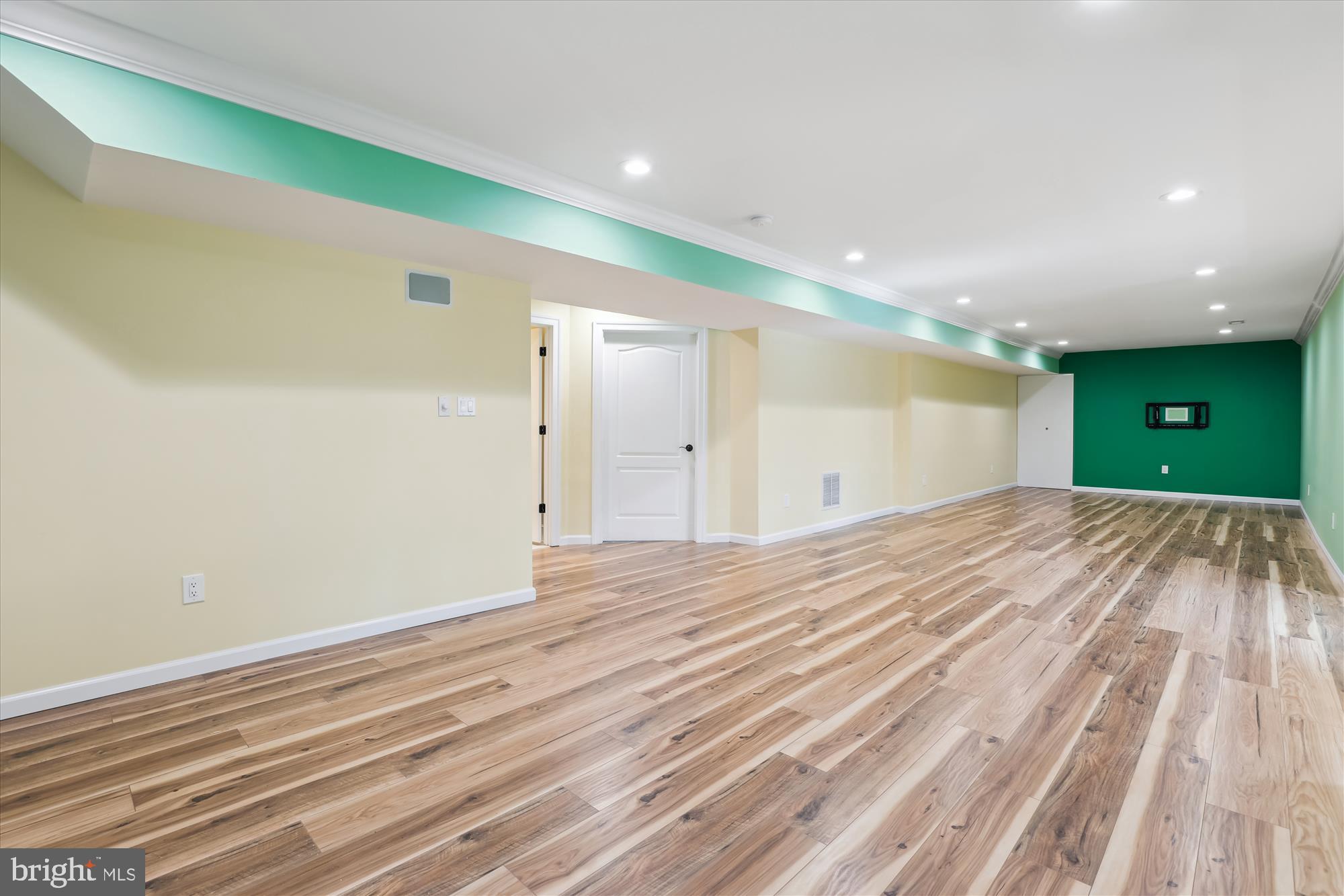 1217 Shenandoah Road Alexandria, VA 22308 - Photo 37 of 43 a view of empty room