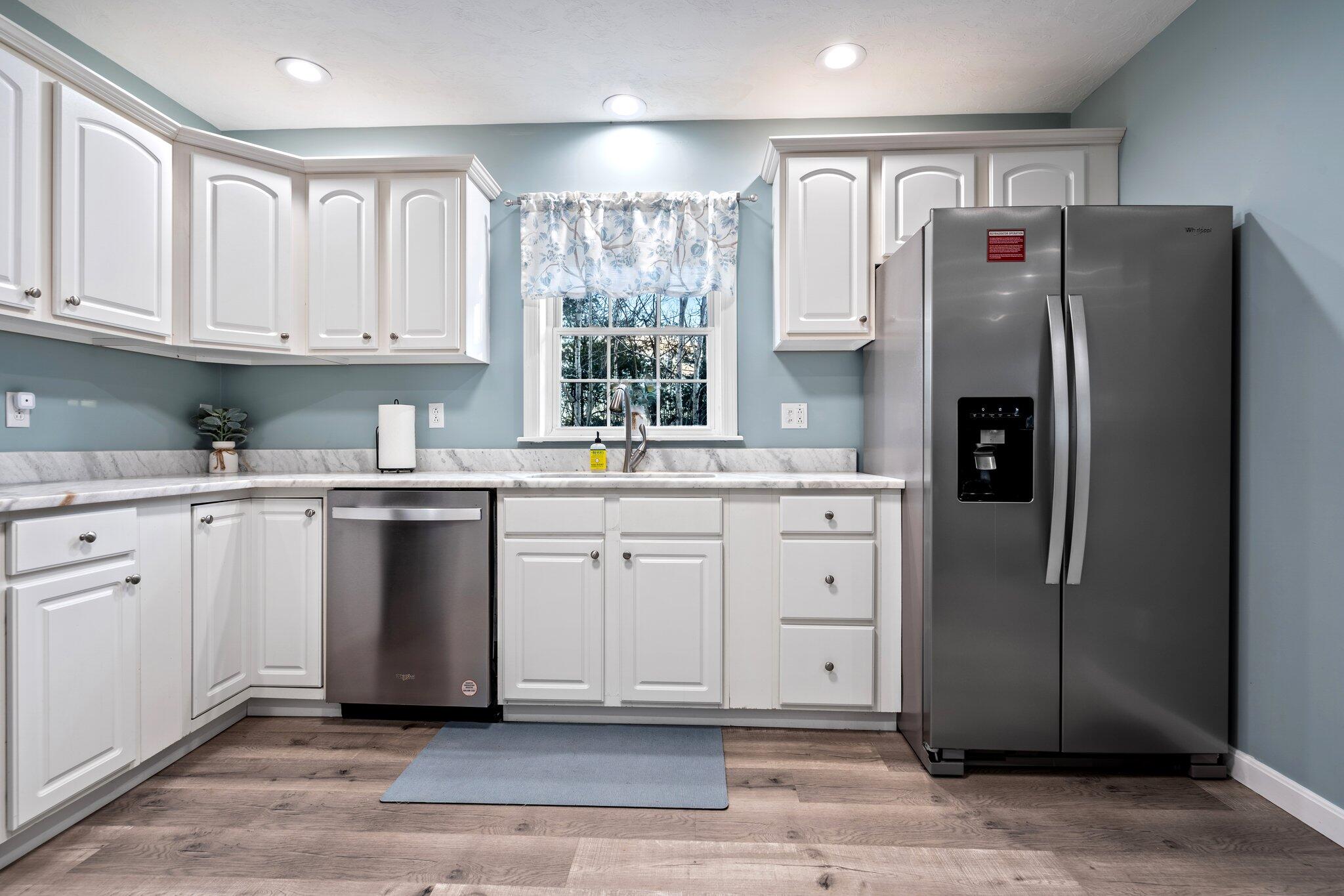 53 Sunday River Road, Unit 6 Bethel, ME 04217 - Photo 4 of 37 Kitchen