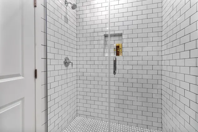 $999,999 | 1121 Makena Wy., Oceanside, CA 92054