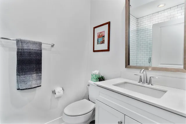 $999,999 | 1121 Makena Wy., Oceanside, CA 92054