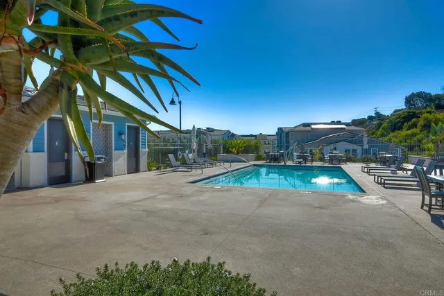 $1,099,000 | 1121 Makena Wy., Oceanside, CA 92054