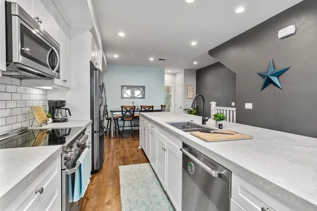 $999,999 | 1121 Makena Wy., Oceanside, CA 92054