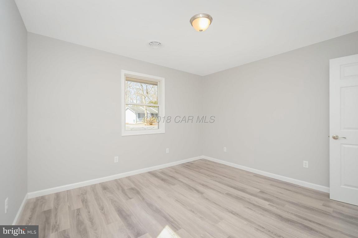 45 Abbyshire Road Ocean Pines, MD 21811 - Photo 25 of 37 an empty room with a window