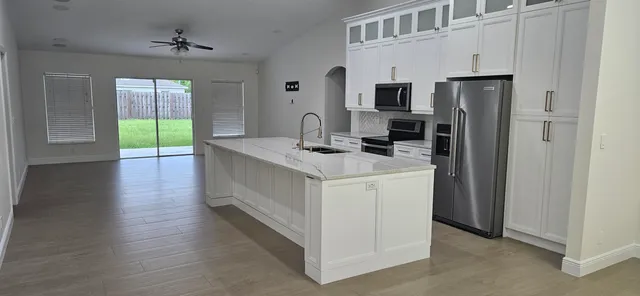 $479,000 | 183 Southwest Ladybug Drive, Port St. Lucie, FL 34953