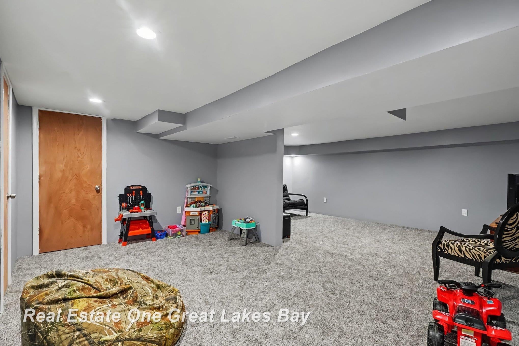 4426 9 Mile Road Auburn, MI 48611 - Photo 22 of 37 Gallery Image 22