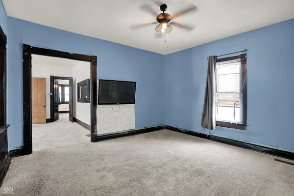 $225,000 | 614 East Main Street, Greenfield, IN 46140