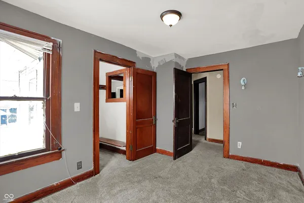 $225,000 | 614 East Main Street, Greenfield, IN 46140