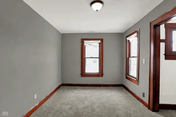 $225,000 | 614 East Main Street, Greenfield, IN 46140