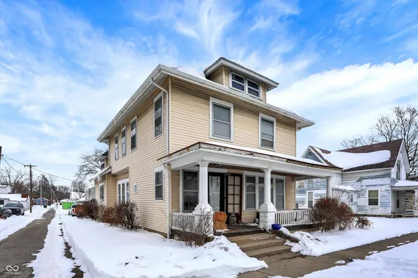 $225,000 | 614 East Main Street, Greenfield, IN 46140