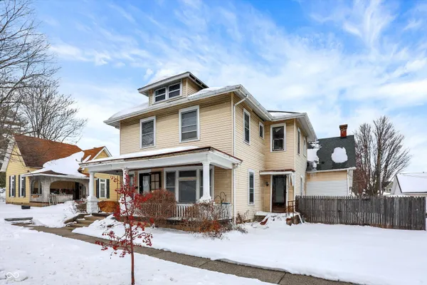 $225,000 | 614 East Main Street, Greenfield, IN 46140