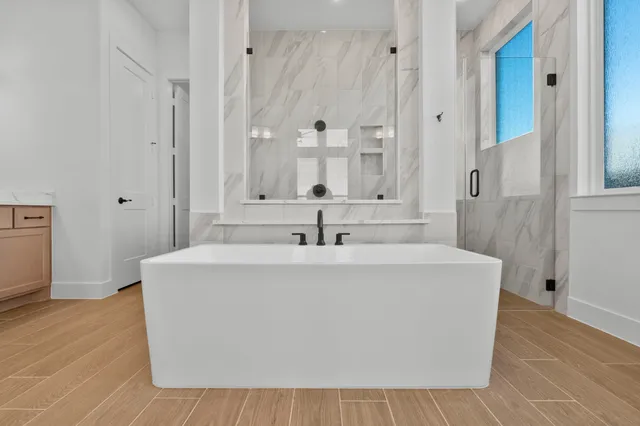 $559,990 | 32405 Forktail Lk Drive, Fulshear, TX 77441