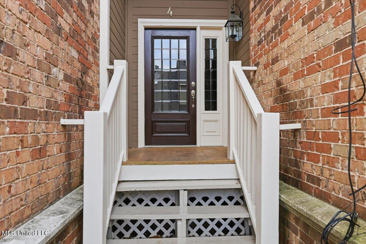 4 E Bluff Brandon, MS 39047 - Photo 2 of 31 02-4 E Bluff _ Home Tours MS