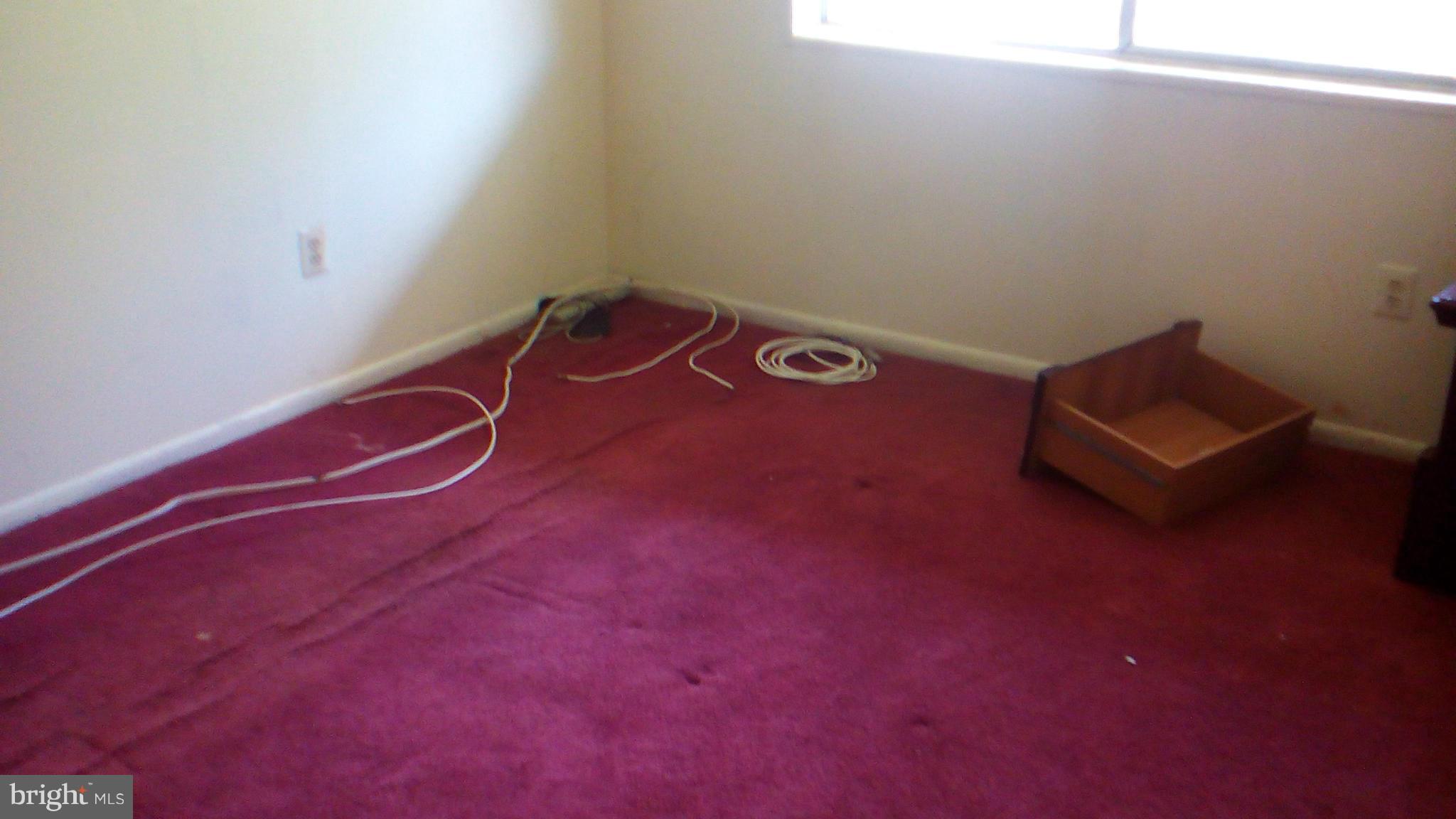 5432 85th Avenue, Unit 201 New Carrollton, MD 20784 - Photo 4 of 8 Family Room