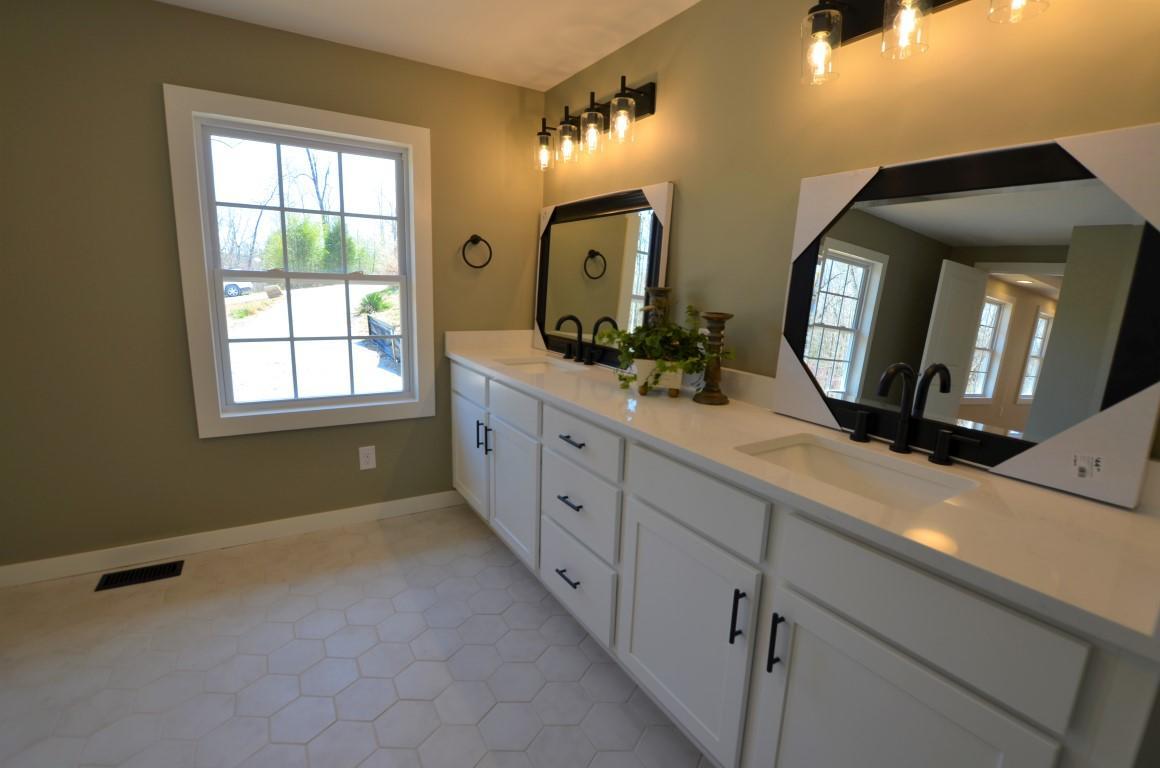 3212 Wooldridge Ferry Road Elizabethtown, KY 42701 - Photo 27 of 76 DSC_0404